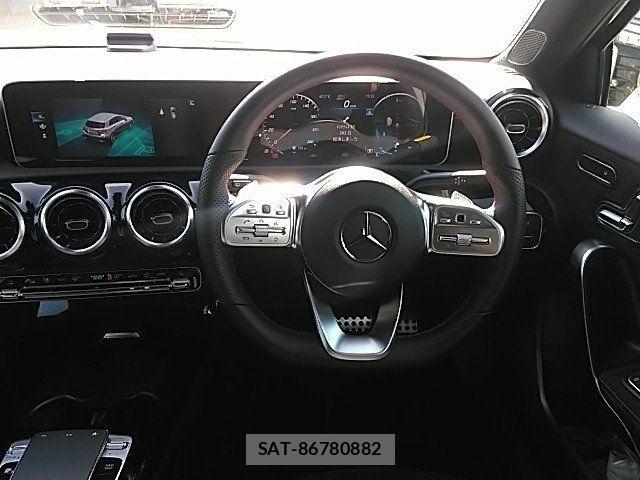Mercedes Benz A-CLASS 2019-10 8245843-8