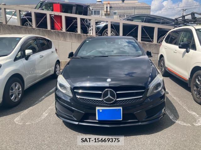 Mercedes Benz A-CLASS 2014-03 8245847-0