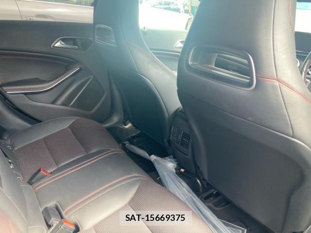 Mercedes Benz A-CLASS 2014-03 8245847-15