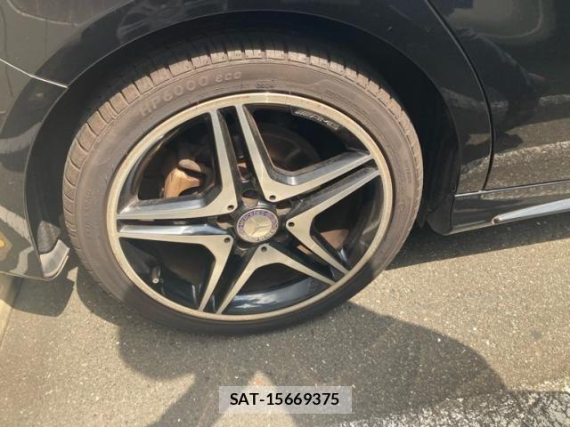 Mercedes Benz A-CLASS 2014-03 8245847-4