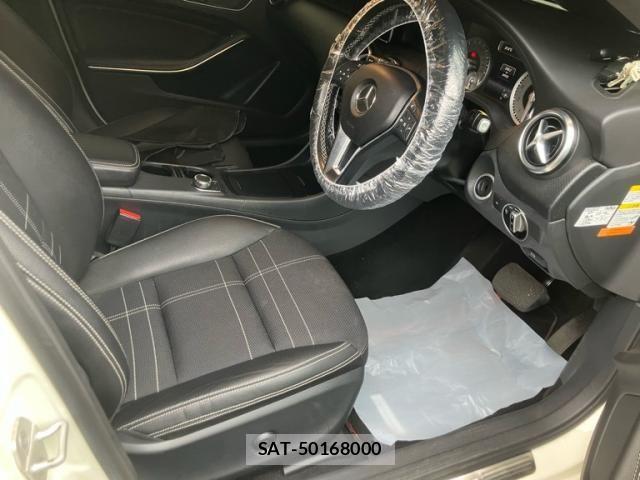 Mercedes Benz A-CLASS 2014-07 8245846-15