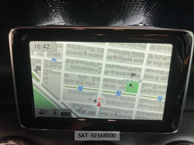 Mercedes Benz A-CLASS 2014-07 8245846-21