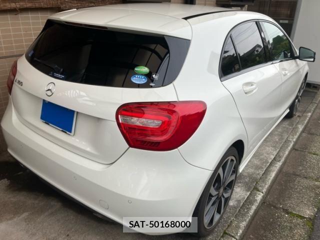Mercedes Benz A-CLASS 2014-07 8245846-4