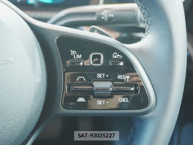 Mercedes Benz A-CLASS 2019-04 8315343-15