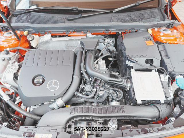 Mercedes Benz A-CLASS 2019-04 8315343-28