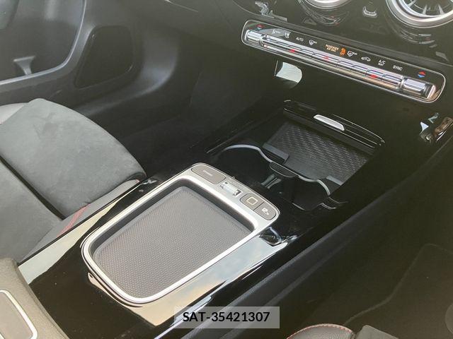 Mercedes Benz A-CLASS 2025-06 8336695-9
