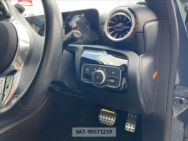 Mercedes Benz A-CLASS 2022-05 8336696-13