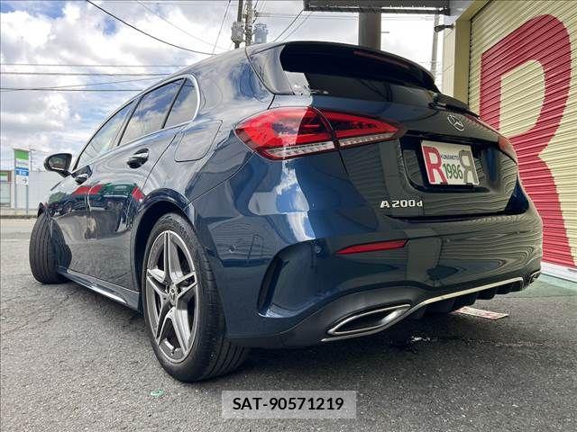 Mercedes Benz A-CLASS 2022-05 8336696-4