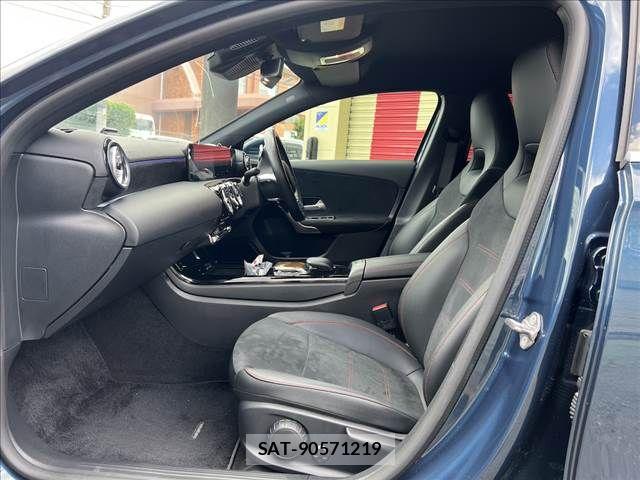Mercedes Benz A-CLASS 2022-05 8336696-7