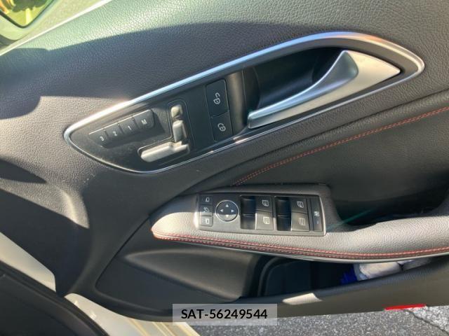 Mercedes Benz A-CLASS 2013-07 8354907-6
