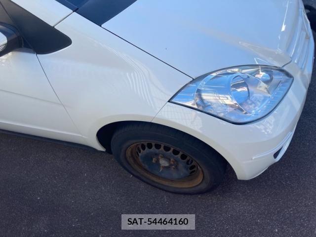 Mercedes Benz A-CLASS 2009-05 8354908-1
