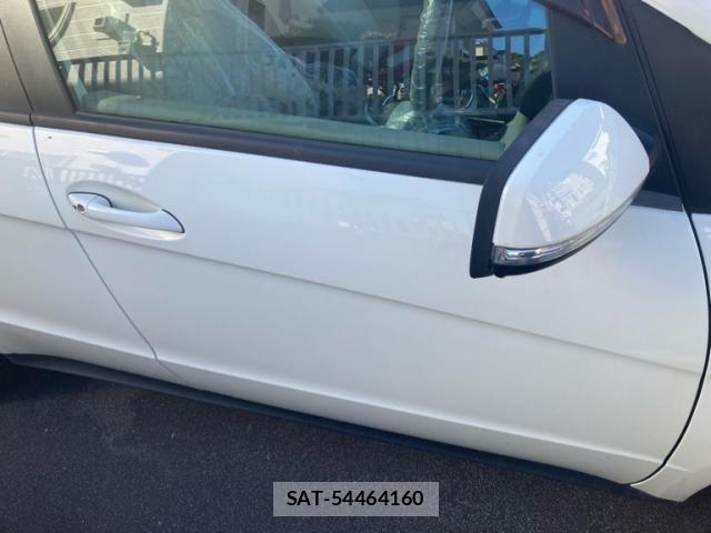 Mercedes Benz A-CLASS 2009-05 8354908-2