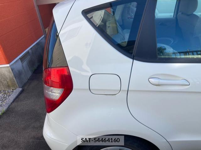 Mercedes Benz A-CLASS 2009-05 8354908-4