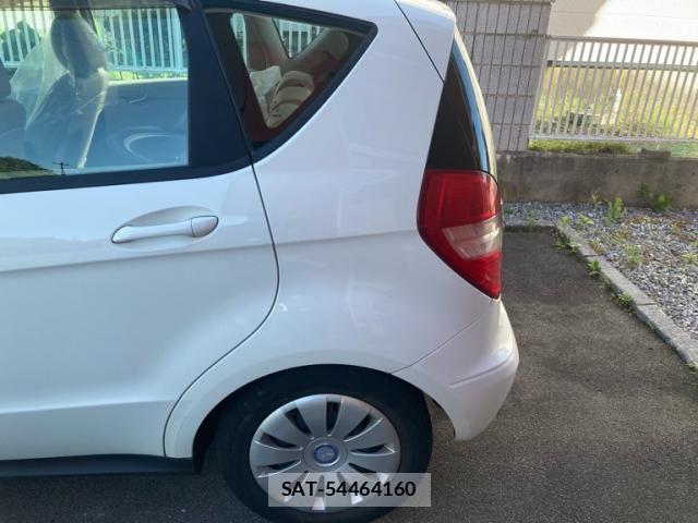 Mercedes Benz A-CLASS 2009-05 8354908-8
