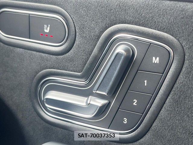 Mercedes Benz A-CLASS 2023-09 8354904-6