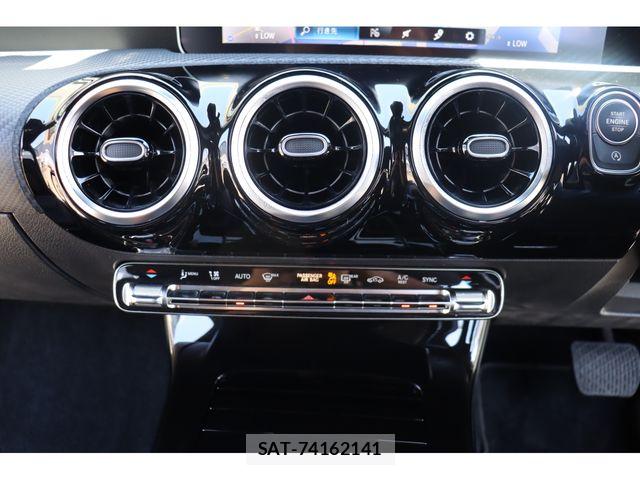 Mercedes Benz A-CLASS 2020-01 8366903-11