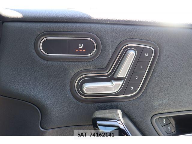 Mercedes Benz A-CLASS 2020-01 8366903-7