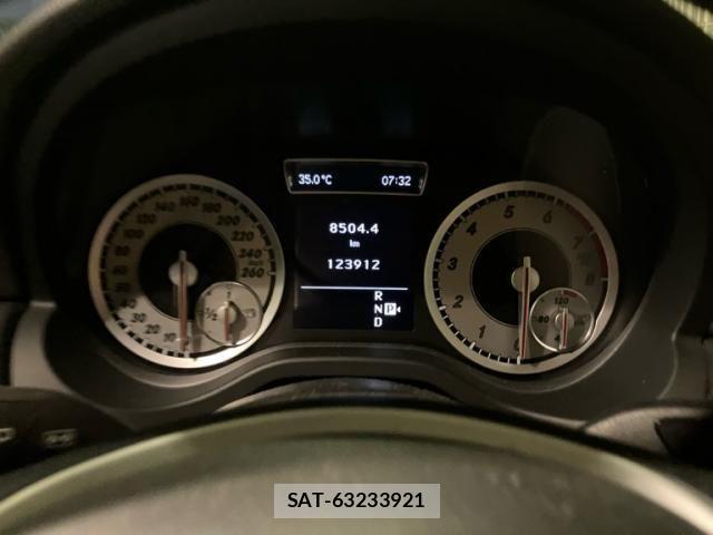 Mercedes Benz A-CLASS 2013-04 8366904-13