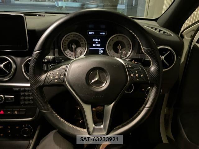 Mercedes Benz A-CLASS 2013-04 8366904-14