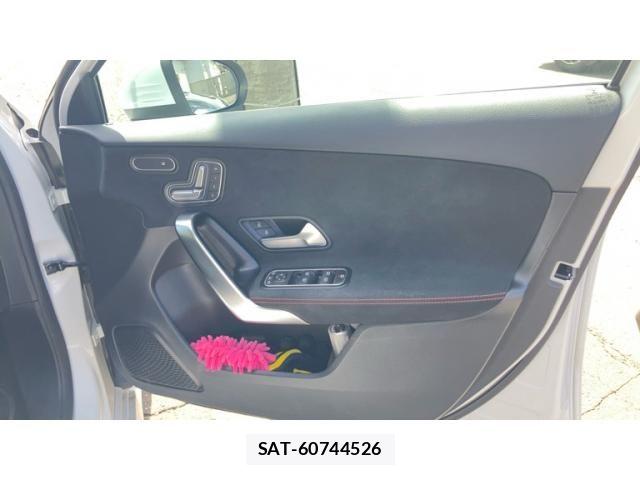 Mercedes Benz A-CLASS 2019-12 8366901-15