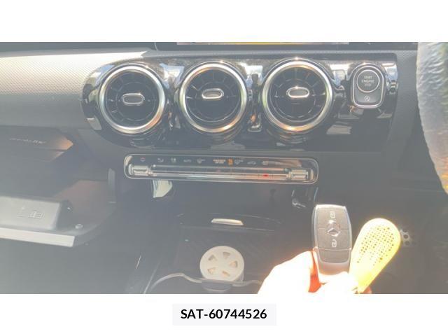 Mercedes Benz A-CLASS 2019-12 8366901-23