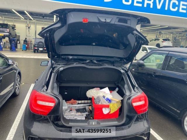 Mercedes Benz A-CLASS 2014-04 8366902-11