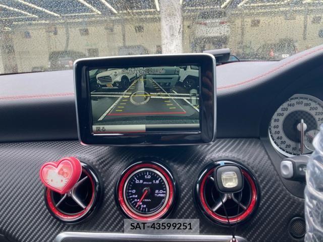 Mercedes Benz A-CLASS 2014-04 8366902-17