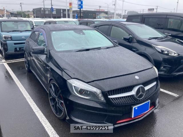 Mercedes Benz A-CLASS 2014-04 8366902-1