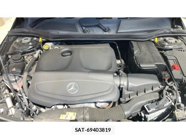 Mercedes Benz A-CLASS 2018-02 8371838-25
