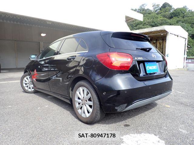 Mercedes Benz A-CLASS 2017-03 8413480-2