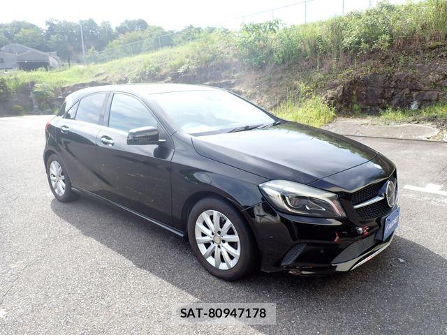 Mercedes Benz A-CLASS 2017-03 8413480-3