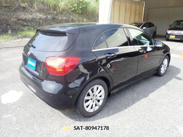 Mercedes Benz A-CLASS 2017-03 8413480-6