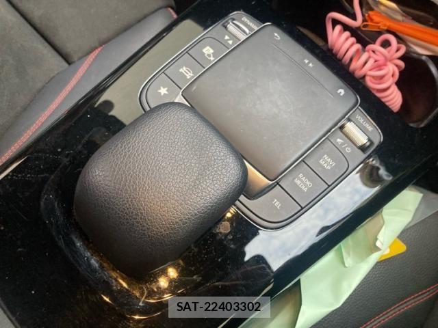 Mercedes Benz A-CLASS 2020-09 8438394-24