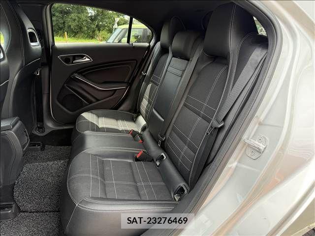 Mercedes Benz A-CLASS 2013-07 8457879-9
