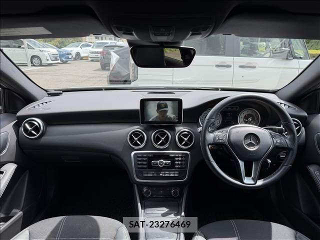 Mercedes Benz A-CLASS 2013-07 8457879-1