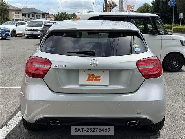 Mercedes Benz A-CLASS 2013-07 8457879-22