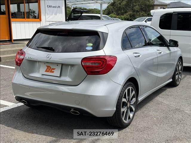 Mercedes Benz A-CLASS 2013-07 8457879-23