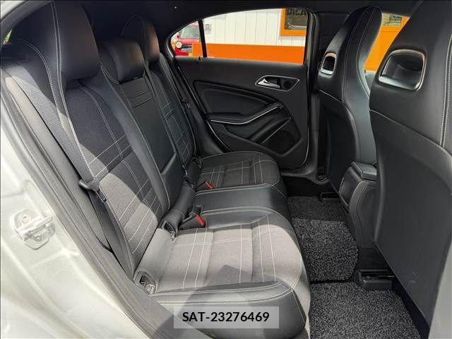 Mercedes Benz A-CLASS 2013-07 8457879-25