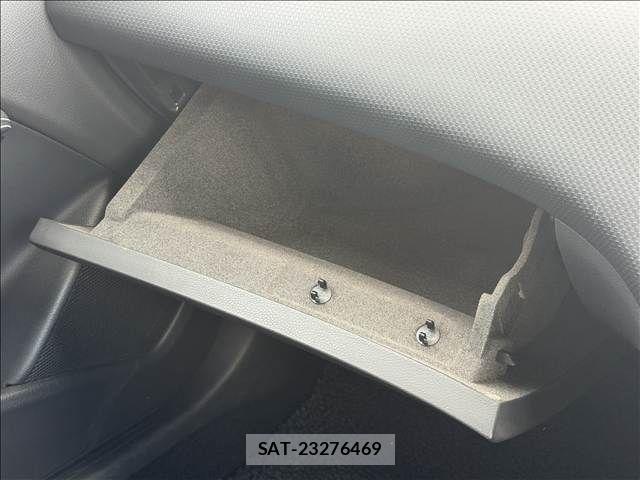 Mercedes Benz A-CLASS 2013-07 8457879-26