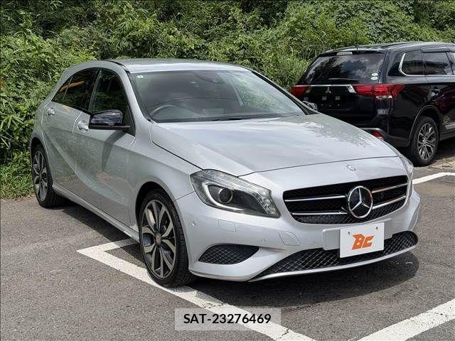 Mercedes Benz A-CLASS 2013-07 8457879-4