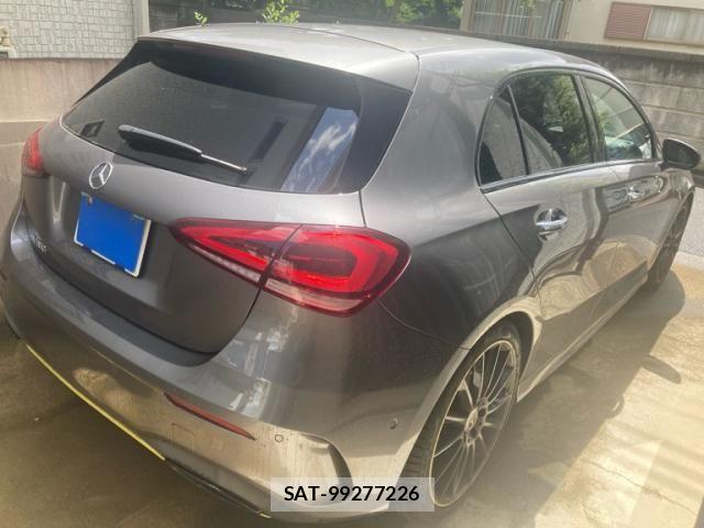 Mercedes Benz A-CLASS 2018-12 8485698-4