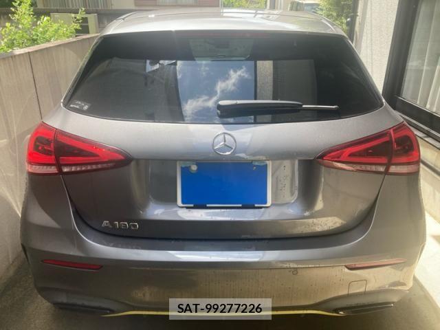 Mercedes Benz A-CLASS 2018-12 8485698-5