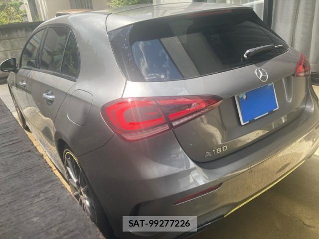 Mercedes Benz A-CLASS 2018-12 8485698-6