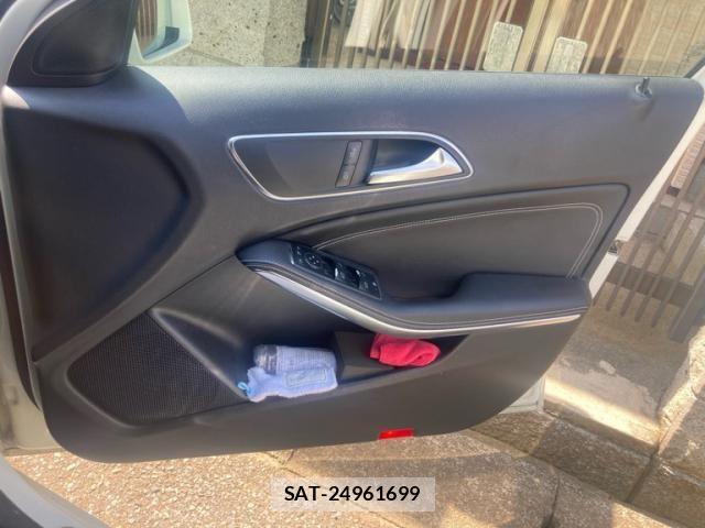 Mercedes Benz A-CLASS 2013-10 8525683-12