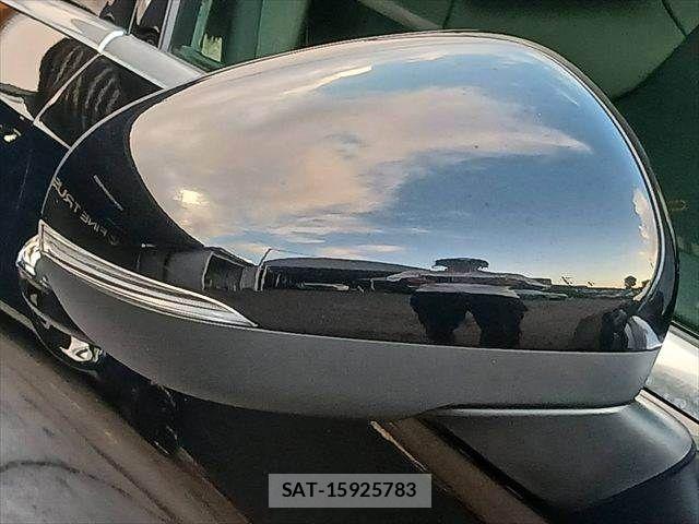 Mercedes Benz A-CLASS 2019-06 8562591-22