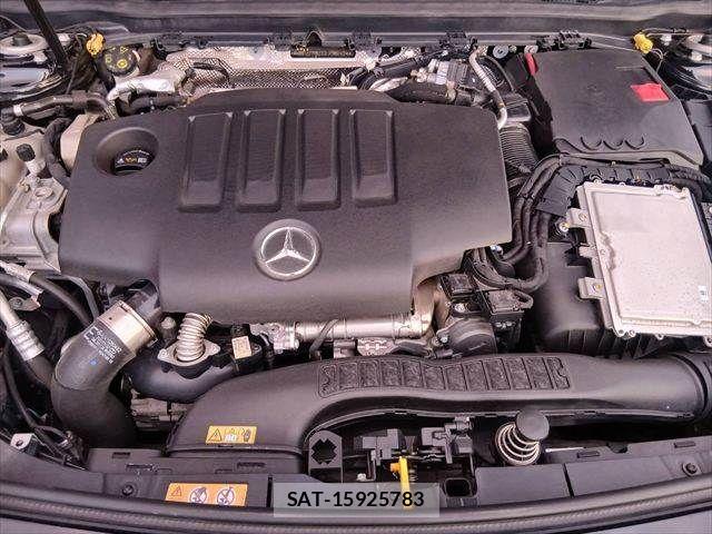 Mercedes Benz A-CLASS 2019-06 8562591-27