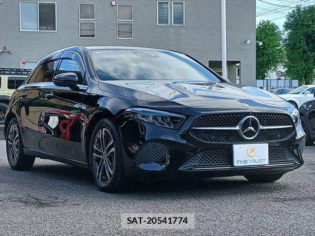 Mercedes Benz A-CLASS 2024-01 8562585-14