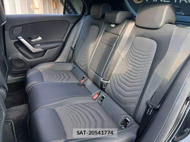 Mercedes Benz A-CLASS 2024-01 8562585-29