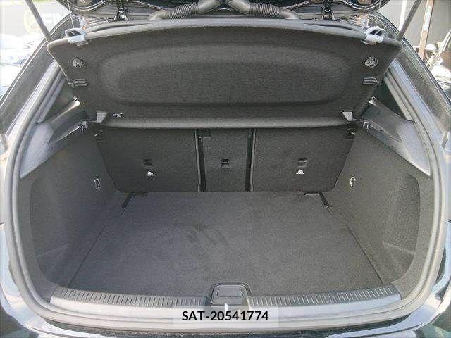Mercedes Benz A-CLASS 2024-01 8562585-8