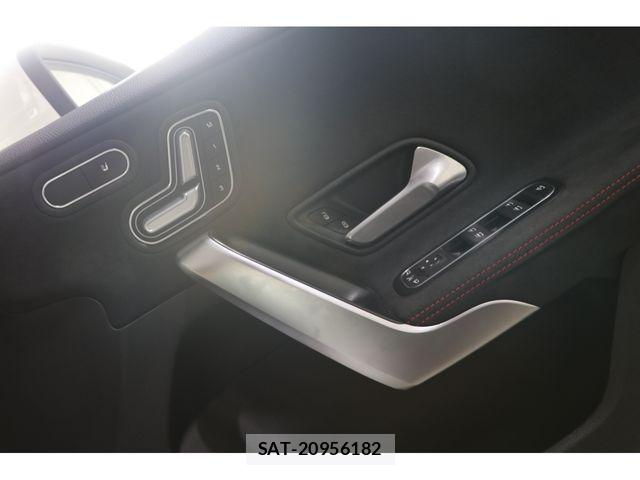 Mercedes Benz A-CLASS 2020-07 8562589-17